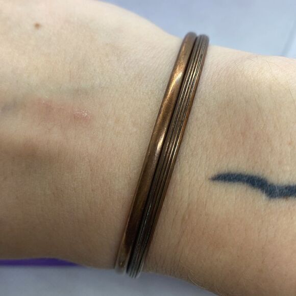 💛 Vintage Copper Bangle Bracelet Set - Picture 4 of 4